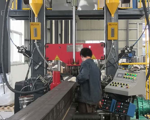 H型鋼組焊矯一體機(jī)